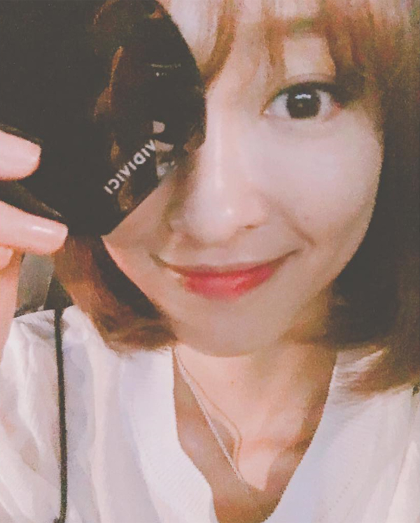 ▲'컬투쇼'에서 FT아일랜드 이재진이 누나이자 배우로 활동 중인 이채원을 언급했다.(사진=이채원 인스타그램)