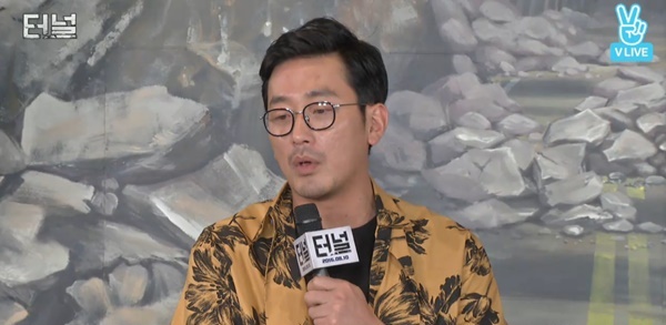 ▲배우 하정우(사진=네이버 '터널' 무비토크)