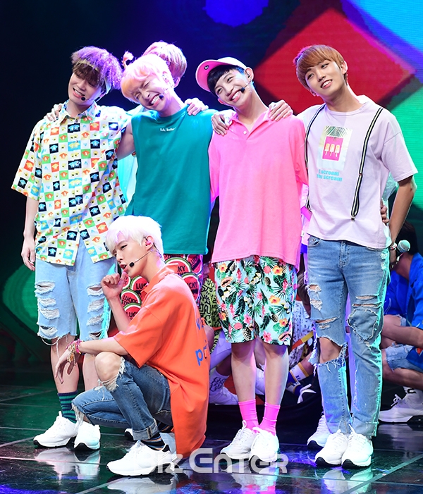 ▲(왼쪽부터 시계반대방향)업텐션 비토, 샤오, 진후, 선율, 우신(사진=윤예진 기자 yoooon@)