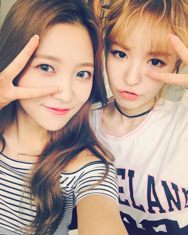 ▲그룹 레드벨벳 예리, 웬디(사진=레드벨벳 공식 인스타그램)