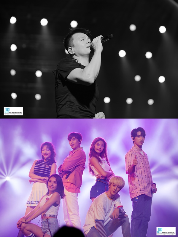 ▲JYP 합동콘서트 '2016 JYP NATION 'MIX & MATCH'' 박진영(위), 트와이스X투피엠 콜라보 무대(사진=JYP엔터테인먼트)
