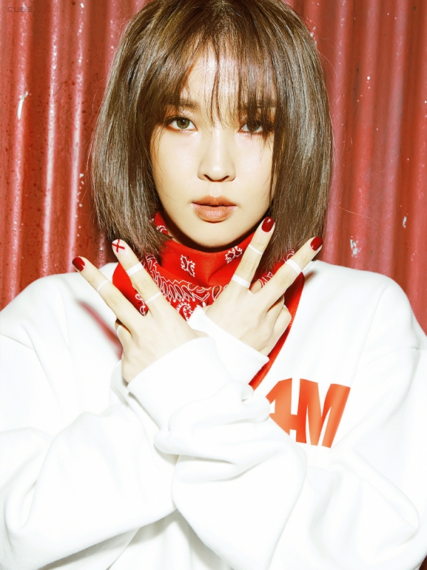 ▲전지윤(사진=큐브엔터테인먼트)