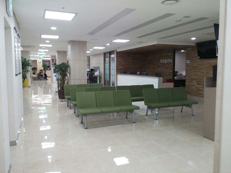 ▲서울바른세상병원이 이달 초 확장한 척추클리닉 모습. (서울바른세상병원)