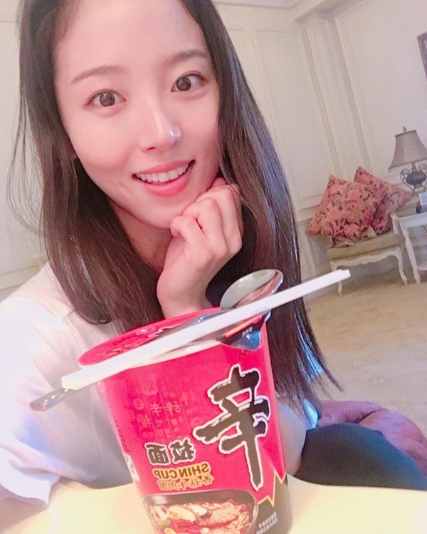 (사진=강한나 인스타그램)