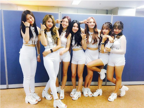 (사진=아이오아이 인스타그램)