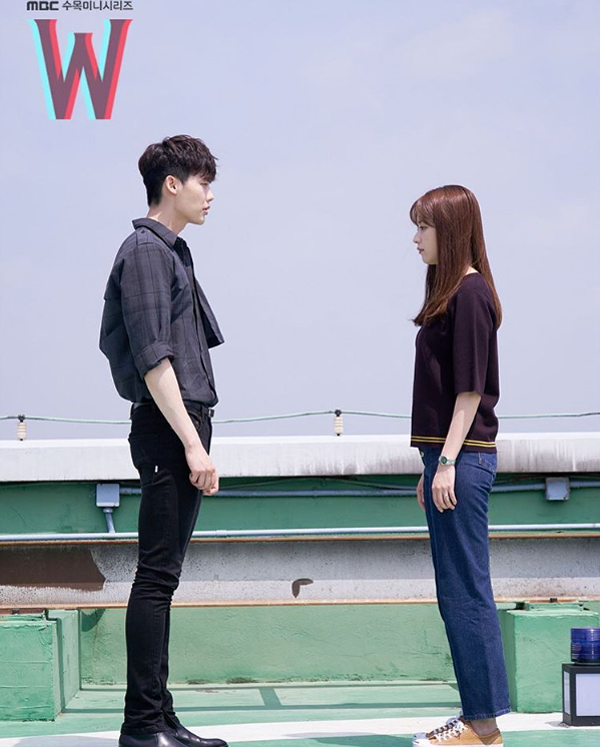 ▲w 8회 스틸컷(사진=w 인스타그램)