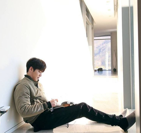 ▲'함부로 애틋하게' 김우빈(사진=김우빈 인스타그램)