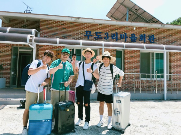 ▲김종민, 데프콘, 박보검, 차태현(사진=박보검 트위터)