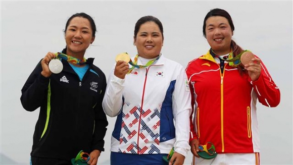 ▲왼쪽부터 리디아 고(은메달), 박인비(금메달), 펑샨샨(동메달). 사진=LPGA
