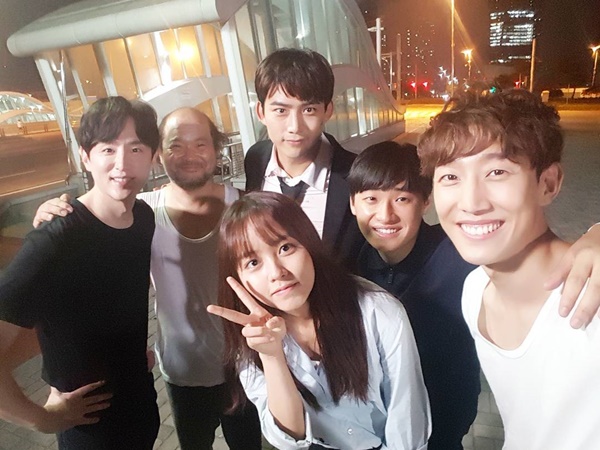 ▲배우 김소현, 권율, 김상호, 옥택연, 이다윗, 강기영(사진=강기영 인스타그램)