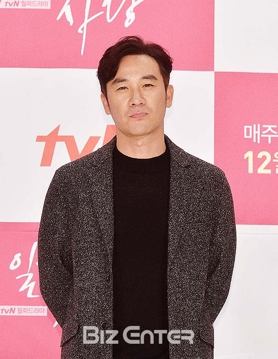 ▲엄태웅(출처=비즈엔터)