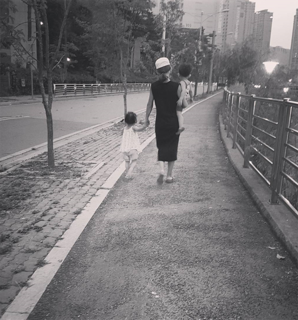 ▲결혼 3년 만에 협의 이혼한 이지현이 심경 글을 전했다.(사진=이지현 인스타그램)