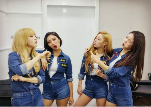 (사진=마마무 트위터)