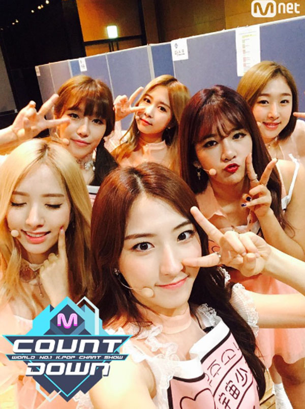 ▲엠카운트다운 우주소녀(사진=Mnet 엠카운트다운 트위터)