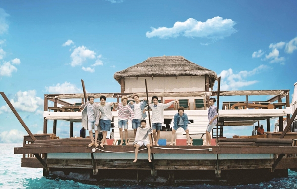 ▲엑소 화보집(사진=SM엔터테인먼트)