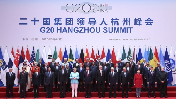 ▲4일(현지시간) 중국 항저우에서 개막한 G20 정상회의에서 각국 정상들이 개막식에 이어 기념촬영에 나섰다. (출처=2016 G20 차이나 공식 홈페이지)