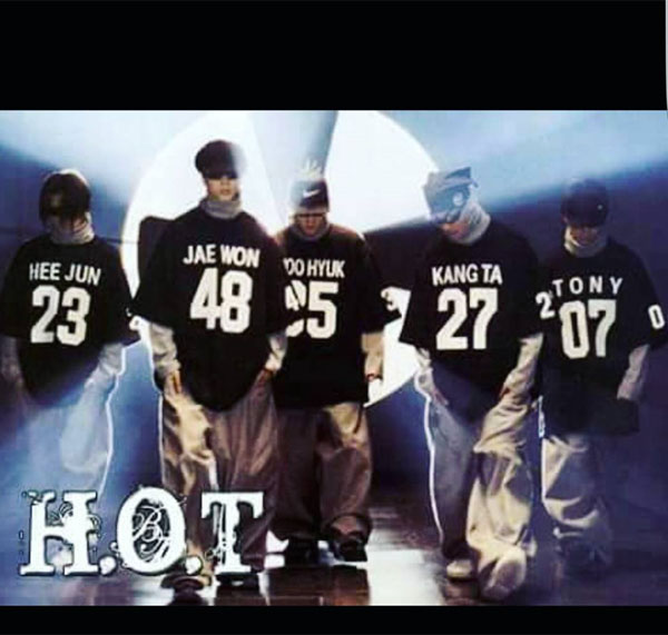 ▲h.o.t. 토니안이 20주년 축하 글과 사진을 게재했다.(사진=토니안 인스타그램)