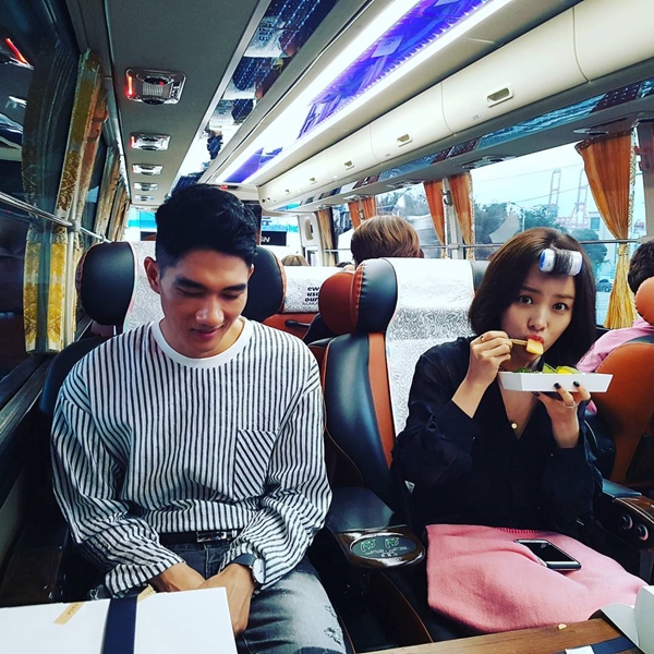 ▲엄태구-한지민(사진=신성록 인스타그램)