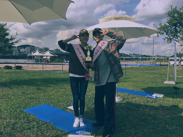 ▲송지효, 크러쉬(사진=크러쉬 인스타그램)