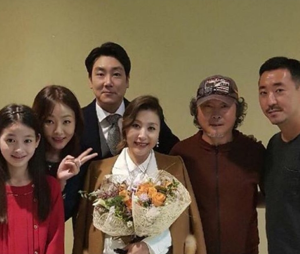 (▲'안투라지' 최명길 인스타그램)