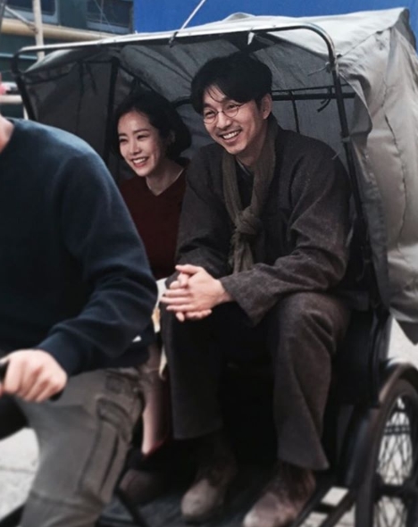 (▲영화 '밀정' 공유 한지민 인스타그램)