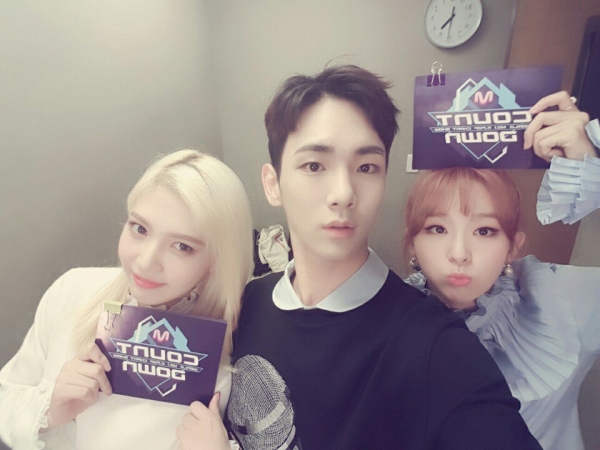 ▲레드벨벳 조이・슬기, 샤이니 키와  ‘엠카운트다운’ 스페셜 MC (출처=Mnet ‘엠카운트다운’공식SNS)