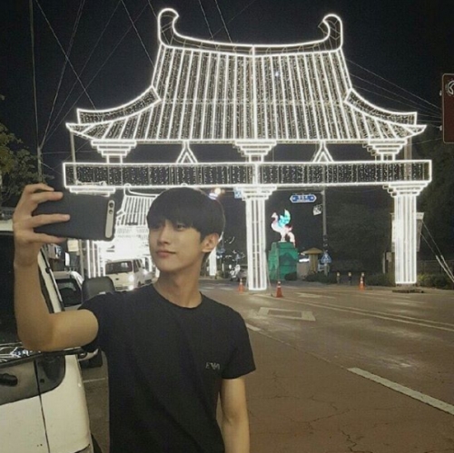 (사진=진영 인스타그램)