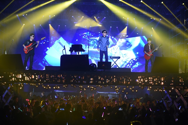 ▲조용필&위대한탄생 천안 공연 현장(사진=인사이트엔터테인먼트)