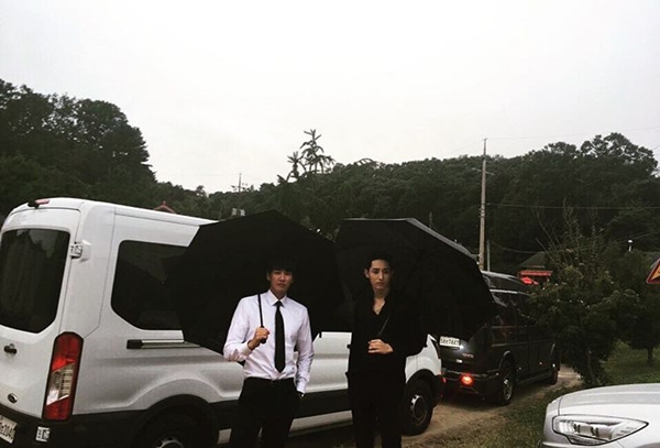 ▲배우 김영광, 이수혁(사진=이수혁 인스타그램)