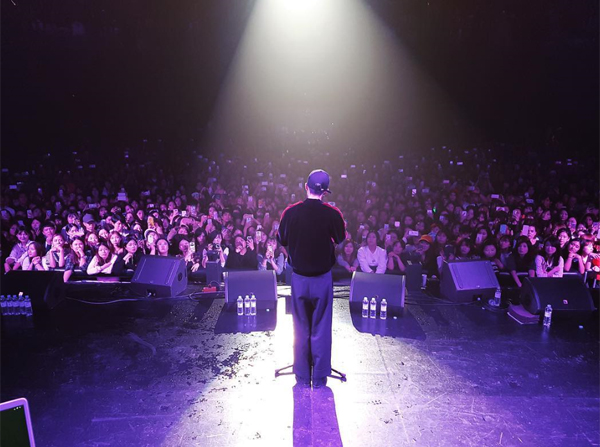 ▲자이언티가 8일 '청춘아레나 2016'에 등장했다.(사진=자이언티 인스타그램)