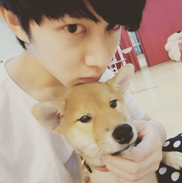 (▲김희철 인스타그램)