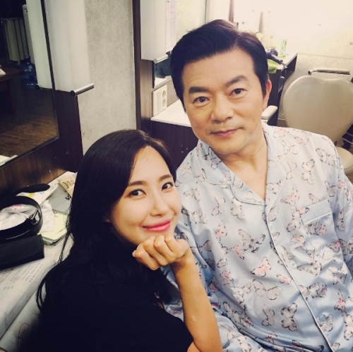 (사진=김윤서 인스타그램)