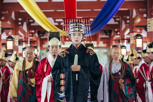 ▲'달의 연인 보보경심 려' 이준기 광종 즉위식 모습(사진='달의 연인' 제공)
