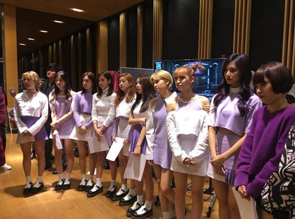 ▲그룹 트와이스(지효, 사나, 나연, 미나, 다현, 채영, 정연, 모모, 쯔위), 개그맨 이세영(사진=이세영 인스타그램 )