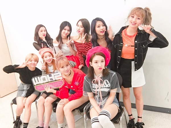 ▲그룹 트와이스(채영, 사나, 미나, 쯔위, 지효, 나연, 모모, 다현, 정연)(사진=MBC에브리원 '쇼! 챔피언' 공식 인스타그램)