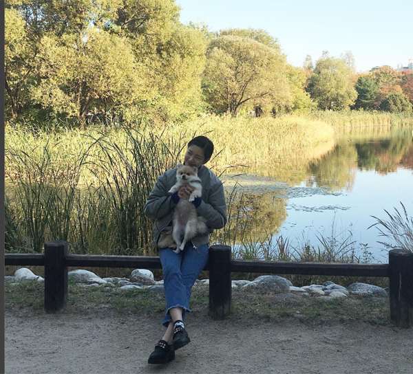 ▲팔로알토 아내와 반려견(사진=인스타그램)