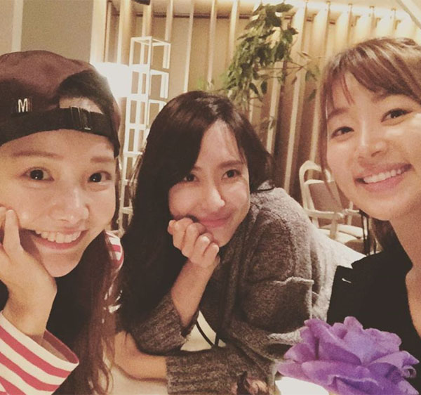 ▲배우 하연수 김윤서 한지혜(사진=김윤서 인스타그램)