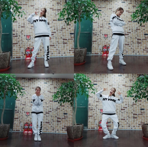 (사진=마마무 인스타그램)