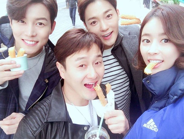 ▲'별난가족' 김진우가 동료 배우들과 일상을 전했다.(사진=김진우 인스타그램)