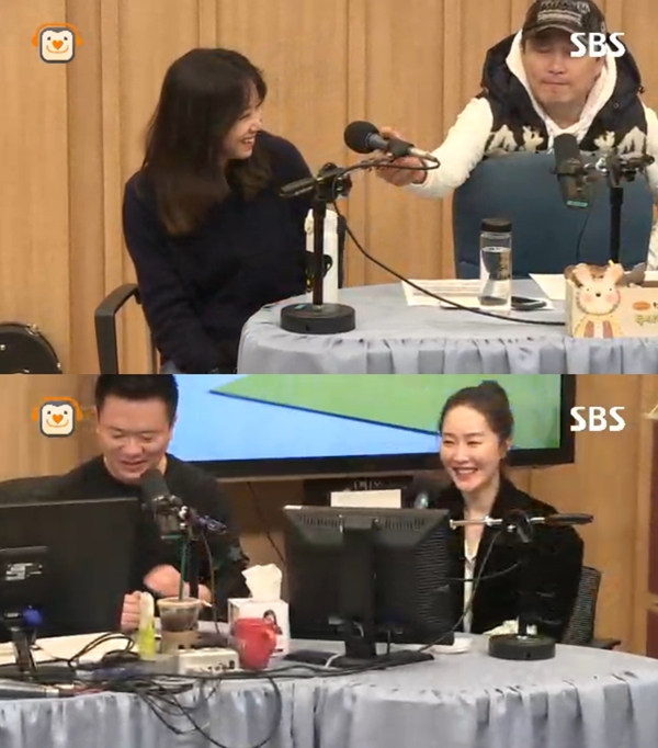 ▲영화 '미씽: 사라진 여자' 배우 공효진, 엄지원(사진=SBS 파워FM '두시탈출 컬투쇼')