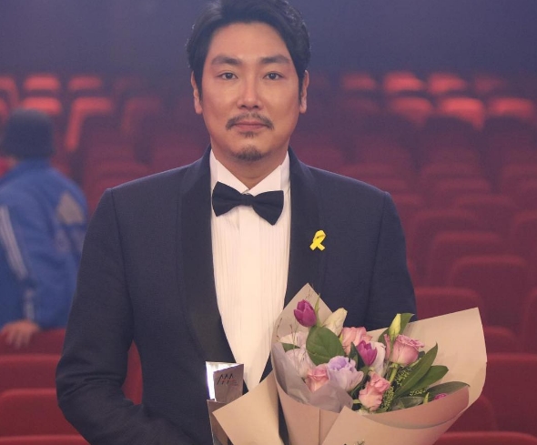 (▲사람엔터테인먼트 공식인스타, 조진웅)