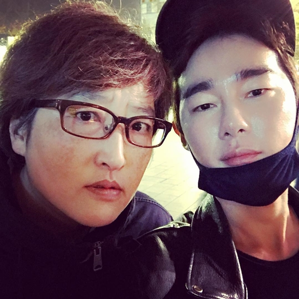 ▲변영주 감독, 영화평론가 허지웅(사진=허지웅 인스타그램)