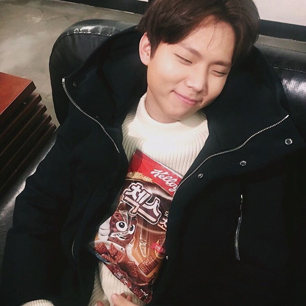 ▲가수 정승환(사진=안테나 공식 인스타그램)