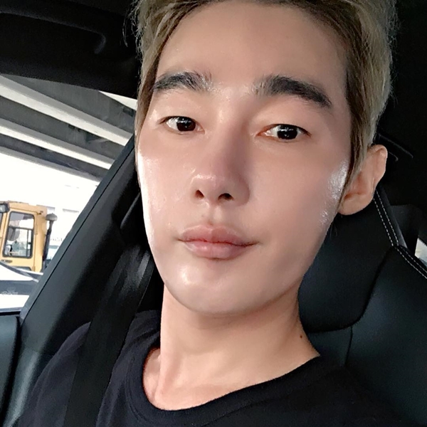 ▲영화평론가 겸 방송인 허지웅(사진=허지웅 인스타그램)