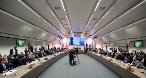 ▲지난달 30일 오스트리아 빈에서 열린 석유수출국기구(OPEC) 감산 회의. (연합뉴스 )