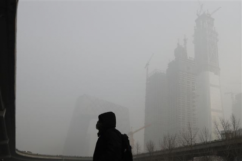 ▲중국 베이징에 20일(현지시간) 스모그가 짙게 깔려 있다. 베이징/AP뉴시스