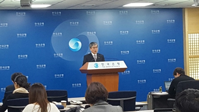 ▲박종열 한국은행 금융통계부장이 4일 오전 한은 본관에서 '2016년 11월 국제수지(잠정)'에 대해 설명하고 있다. @jooh (남주현 기자)