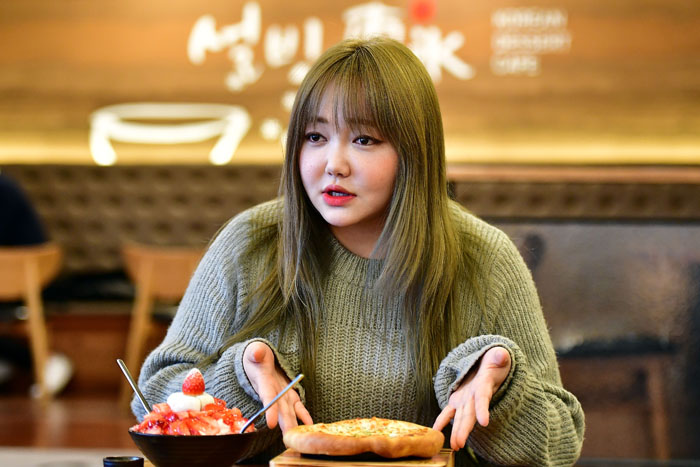 [유통 명장을 찾아서]“모던한식 ‘치즈 떡볶이 피자’…주력메뉴 ‘빙수’랑 음식궁합 완벽”