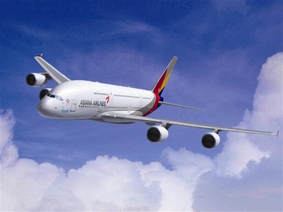 ▲아시아나항공이 2014년 첫 도입한 A380. (사진=아시아나항공)