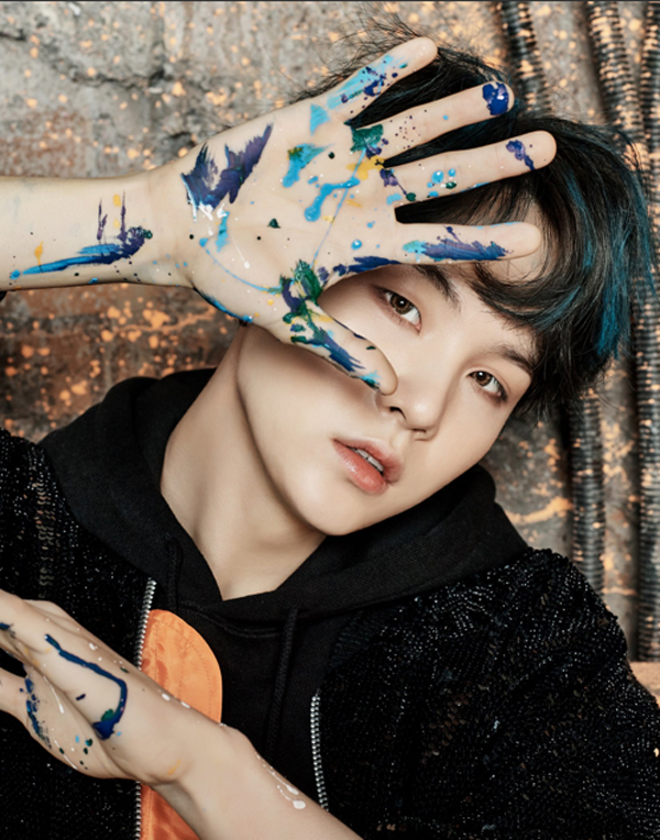 ▲방탄소년단 콘셉트 포토(사진=빅히트 엔터테인먼트)